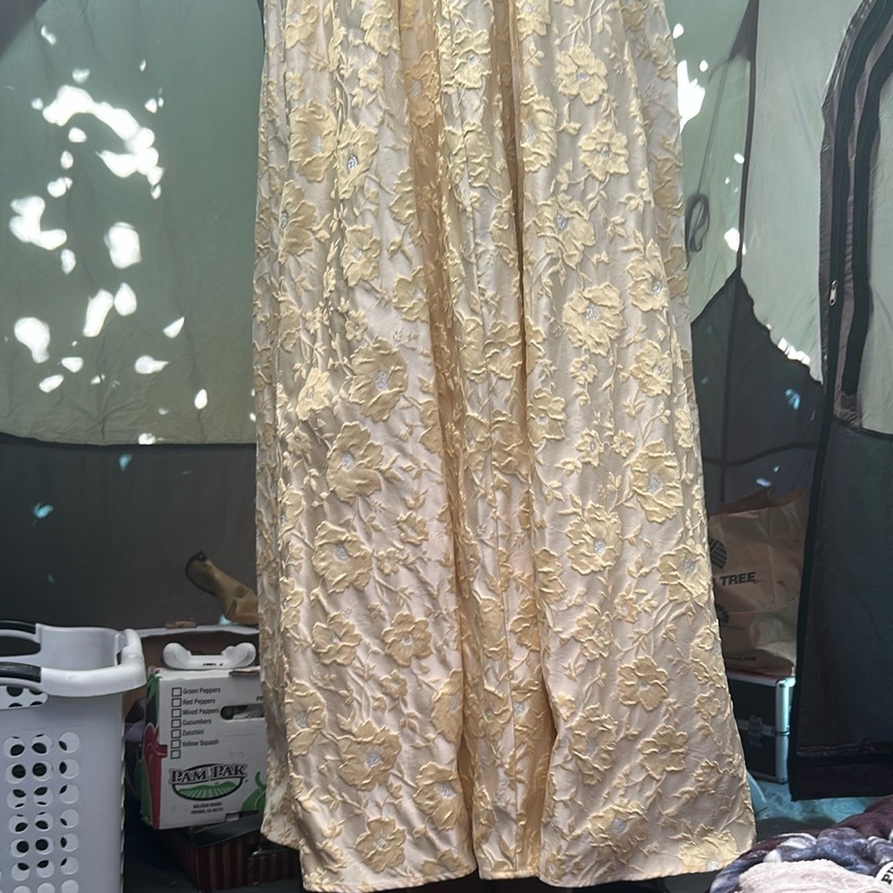 Elegant Floral Embroidered Curtain